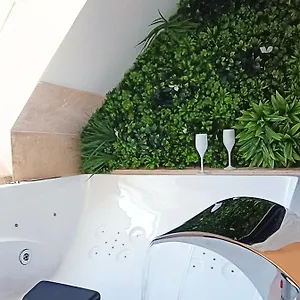 Bulle De Douceur En Hypercentre , Quimper France